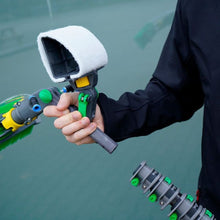 Load image into Gallery viewer, UNGER HOLDER WITH NON-SCRATCH SCRUBBING PAD