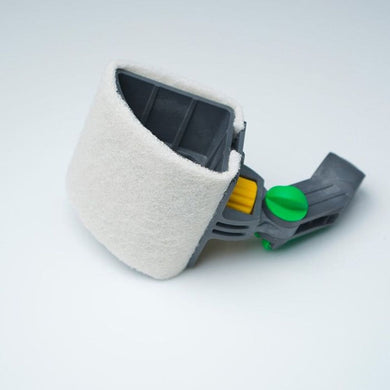 UNGER HOLDER WITH NON-SCRATCH SCRUBBING PAD