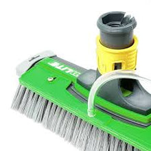 Load image into Gallery viewer, UNGER  POWER BRUSH, BUMPER, SWIVEL FUNCTION, RINSE BAR 42CM - GREY UNSPLICED BRISTLES