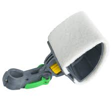 UNGER HOLDER WITH NON-SCRATCH SCRUBBING PAD