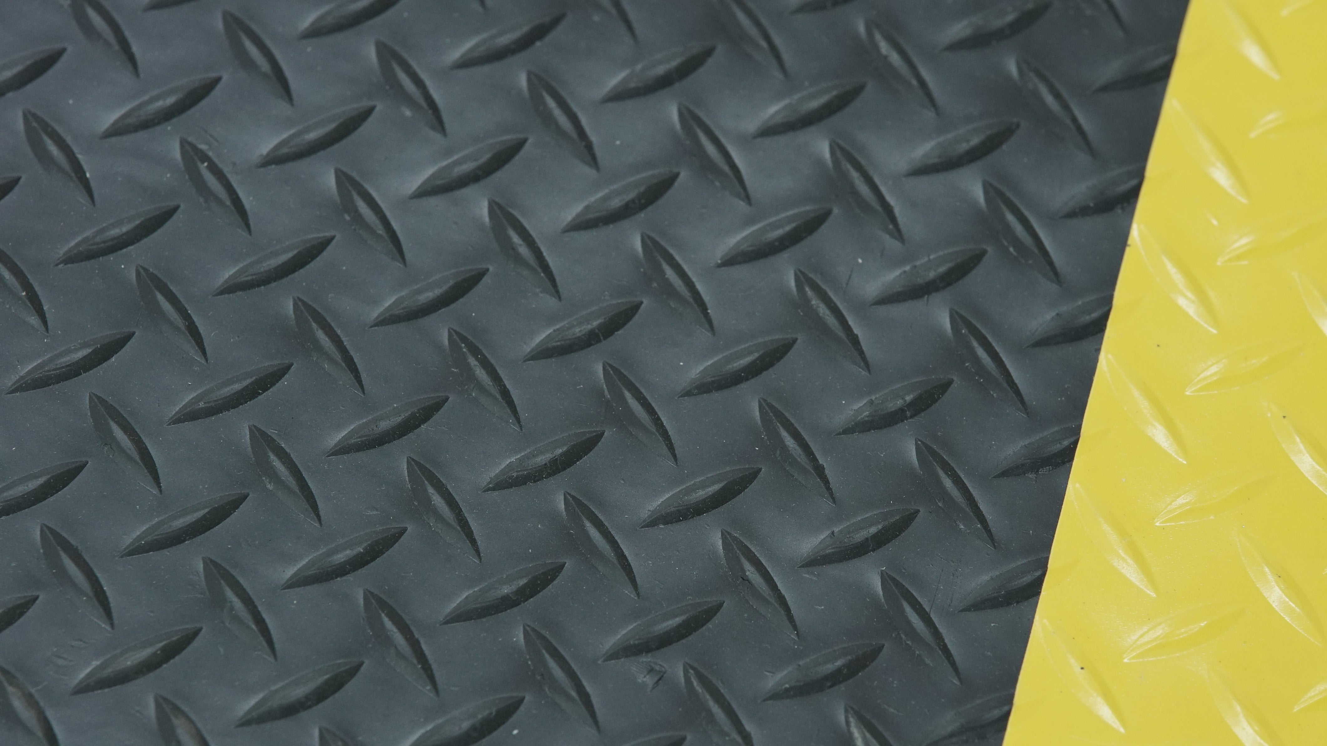 UltraSoft Premium Diamond-Plate Anti-Fatigue Mat- Black w/ Yellow Borders