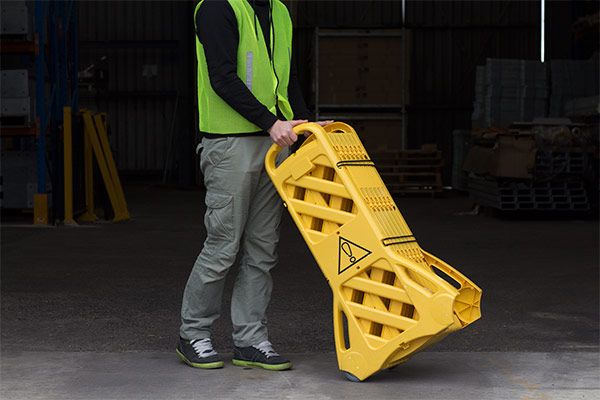 FILTA EXPANDING MOBILE BARRIER
